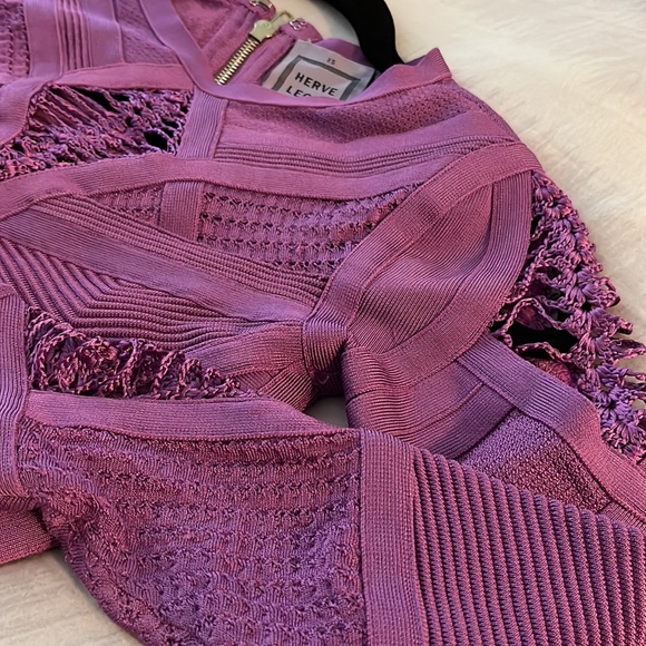 Beautiful Herve Leger top - Picture 3 of 4